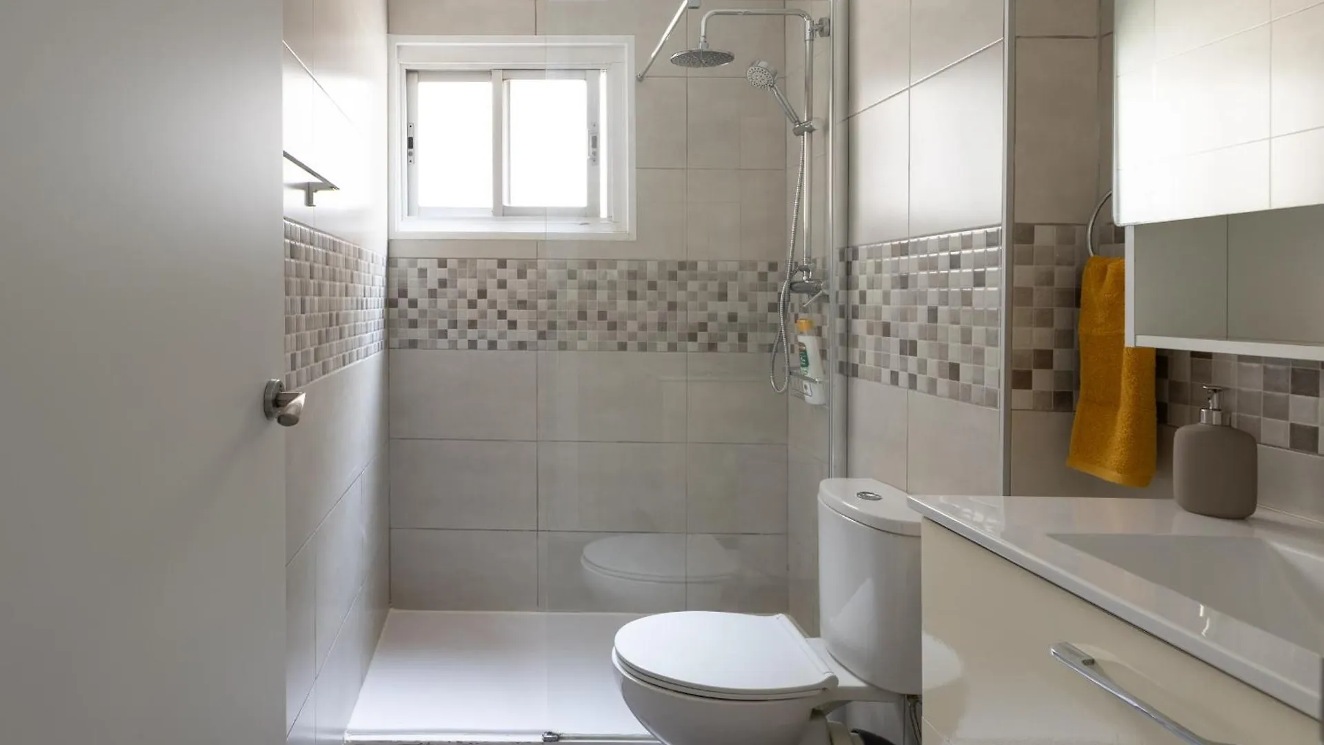 Flat At 15' Walk From The City Centre Tarragona 0*,